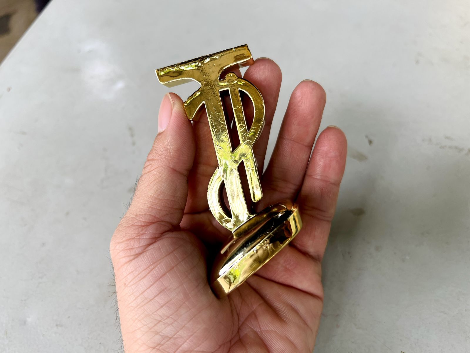 xi mạ chân không tag hiệu thời trang